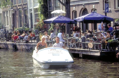 Amsterdam Canalbike, link qui per dimensioni reali